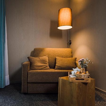 Alysson Hotel Oloron-Sainte-Marie Buitenkant foto