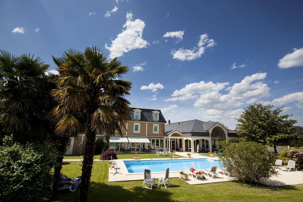 Alysson Hotel Oloron-Sainte-Marie Buitenkant foto