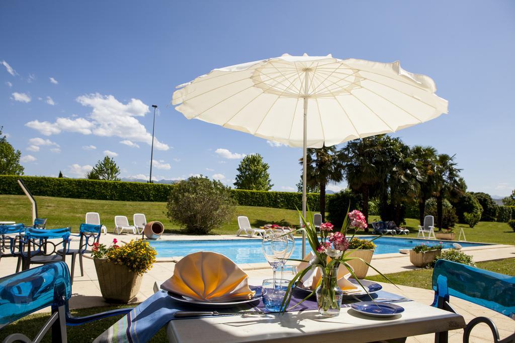 Alysson Hotel Oloron-Sainte-Marie Buitenkant foto